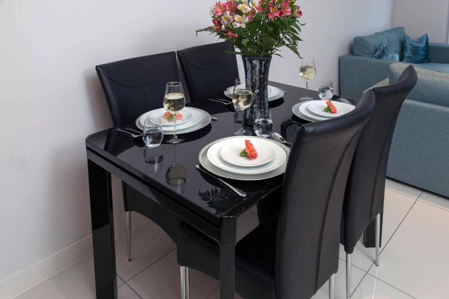 Exclusive Tower Bridge Apartment Лондон Екстериор снимка
